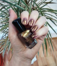 zoya nail polish and instagram gallery image 10